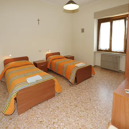 Casa Per Ferie Centro Beato Rosaz בית הארחה סוסה