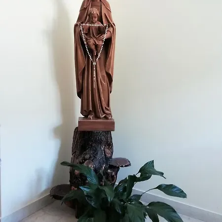 Casa Per Ferie Centro Beato Rosaz בית הארחה *