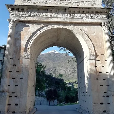 Casa Per Ferie Centro Beato Rosaz * סוסה