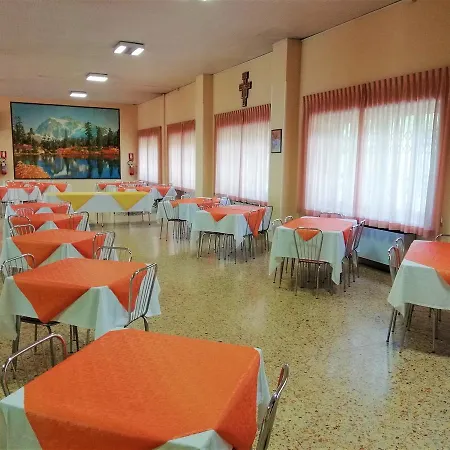 Casa Per Ferie Centro Beato Rosaz בית הארחה *