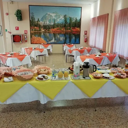 Casa Per Ferie Centro Beato Rosaz סוסה