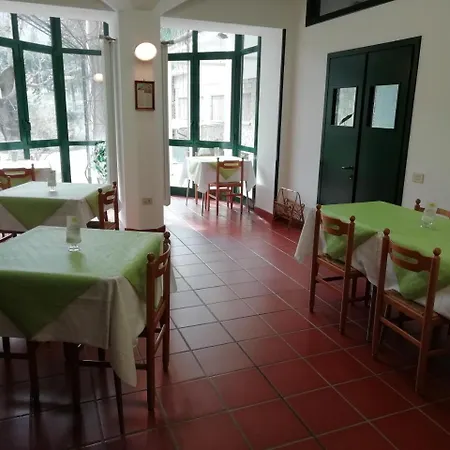 בית הארחה Casa Per Ferie Centro Beato Rosaz *